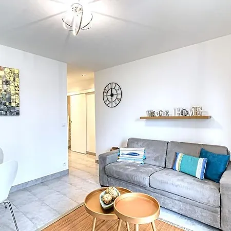 Appartamento 13 Legof - Superbe 2 Pieces Avec Balcon Au Coeur De ! *