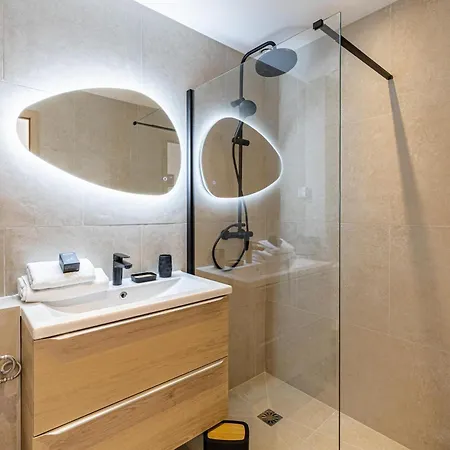 13 Legof - Superbe 2 Pieces Avec Balcon Au Coeur De ! كان